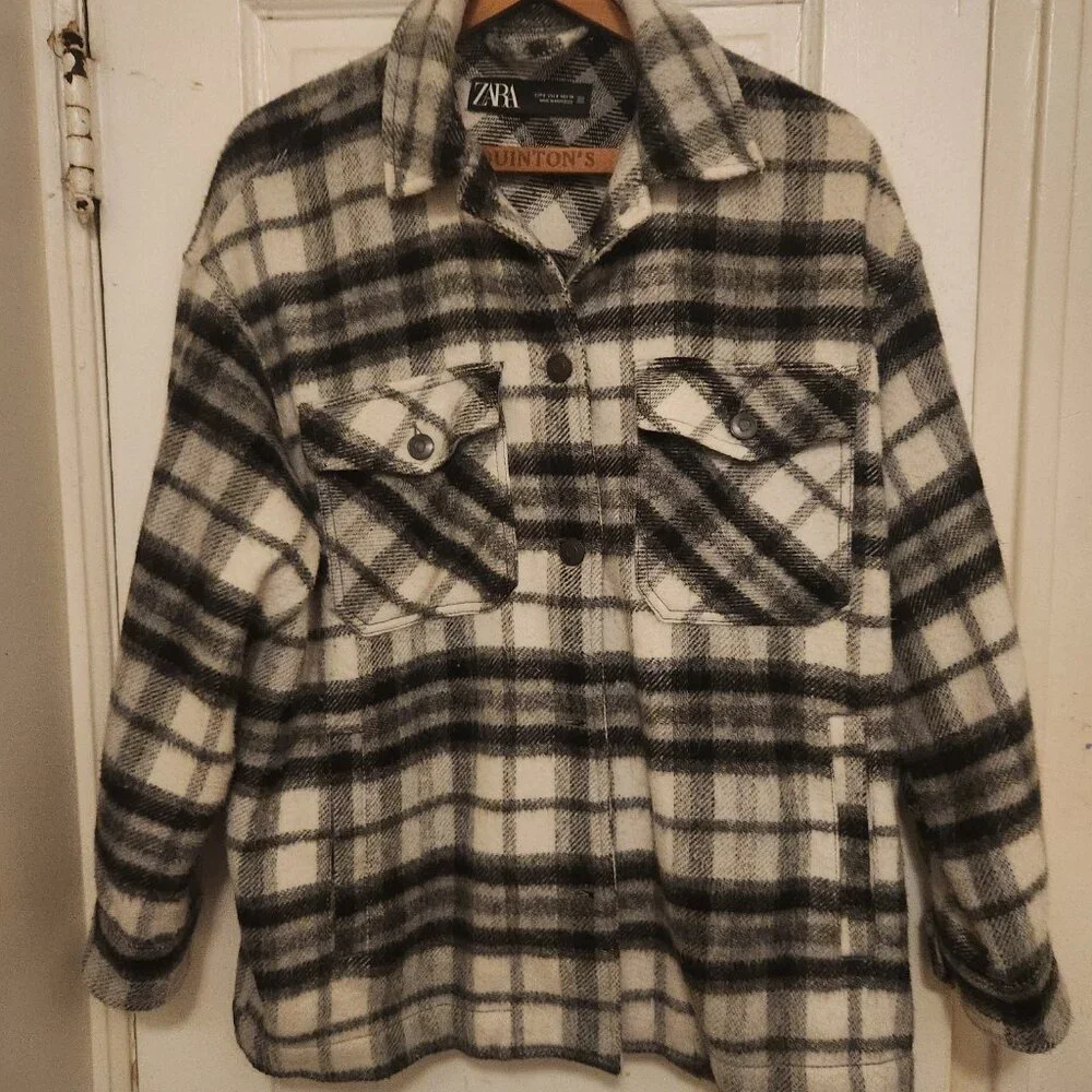 Zara Shacket - Picture 2 of 4